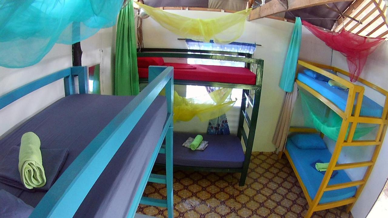 Footprints Homestay (Adults Only) General Luna  Dış mekan fotoğraf